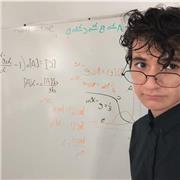 Maestro de apoyo en ciencias exactas como química, física o matemáticas